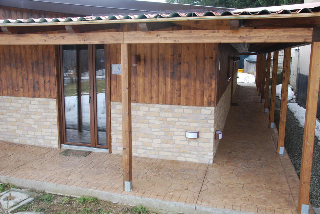 Guest House Caracas Lorica Exterior photo